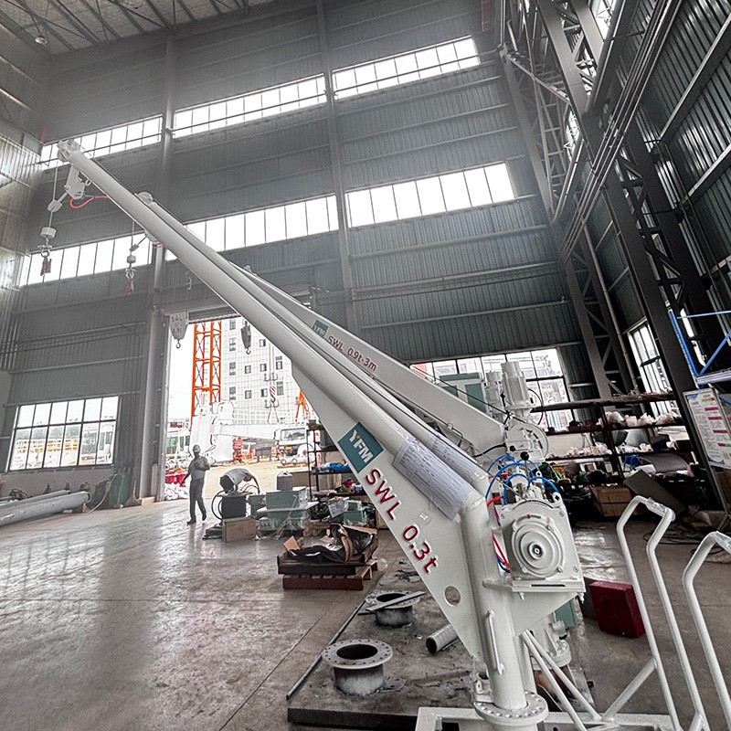 motor davit crane2 motor davit crane2